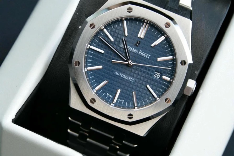 Ap Roal Oak Watches Pakistan