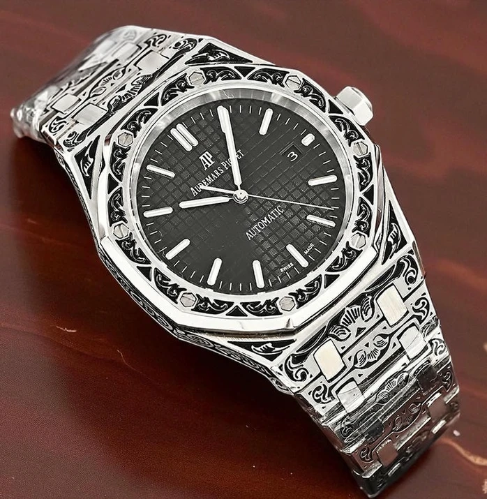 Audemars Piguet Royal Oak Engraved Watch 2 Pakistan 1765830903 Ffa3772f