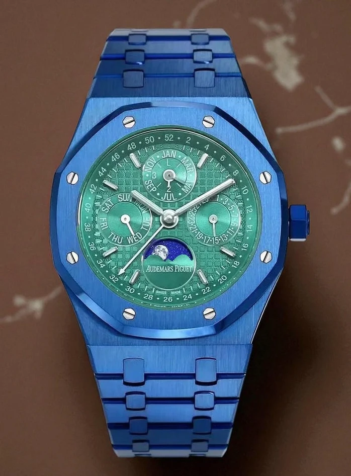 Audemars Piguet Royal Oak Perpetual Calendar Green Dial Watch 1 Pakistan