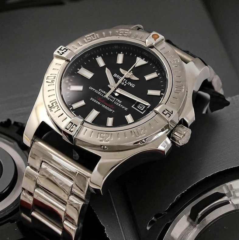 Breitling Avenger 2 Seawolf Pakistan 1765831006 2bf62d73