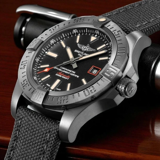 Breitling Avenger Avenger Blackbird Watch Pakistan 1765831006 C48e5c33