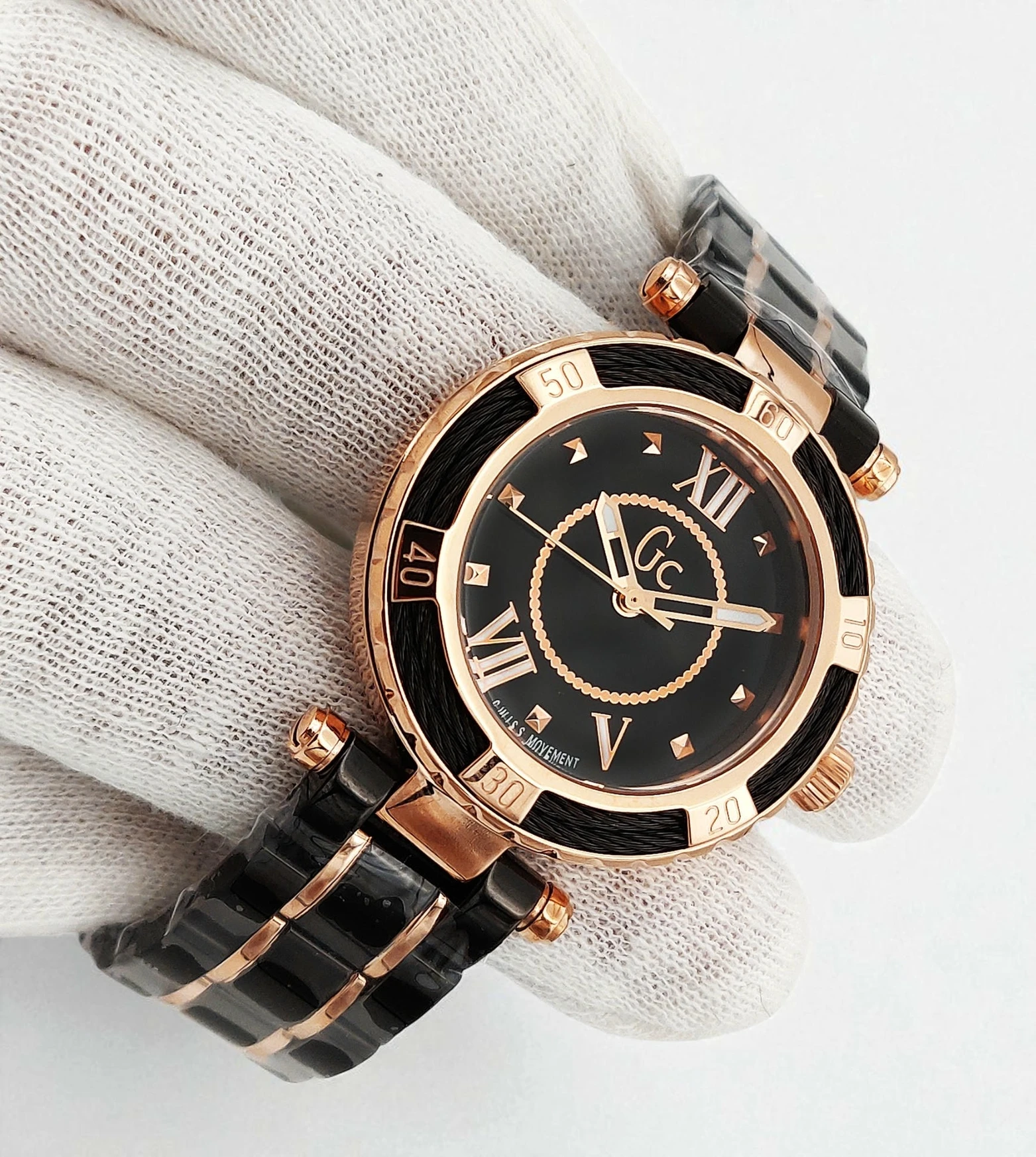 Gc Ladychic Ladies Two Tone Watch 88980 Pakistan 1765831244 A4c4d29e