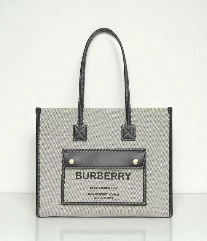 Burberry Handbag719 Pakistan