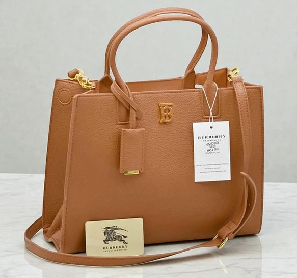 Burberry Ladies Bag 1 1768331002 0ac368b4