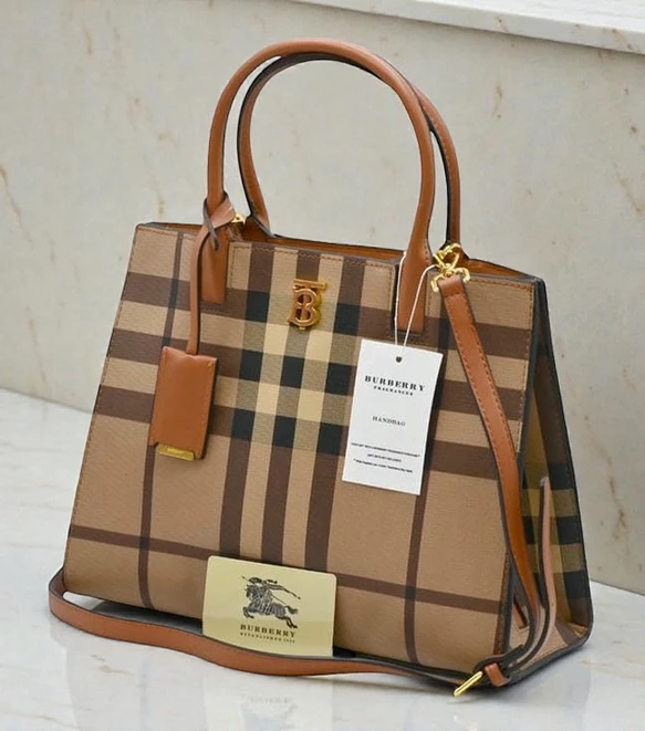 Burberry Ladies Bag 4 1768331004 Ace9278b