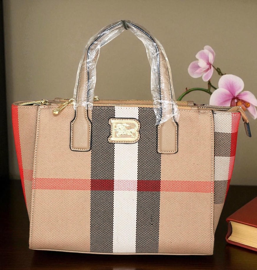 Burberry Ladies Handbag 5 Pakistan 1765831275 0088570b