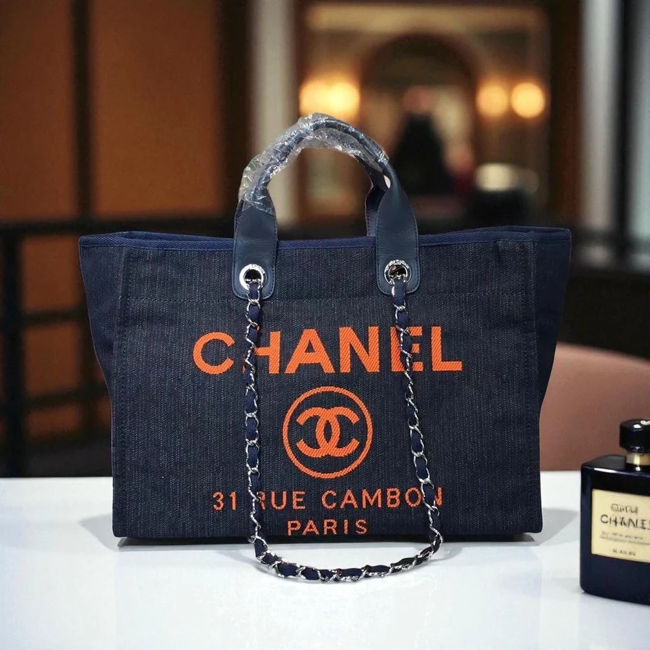 Chanel Exclusive Womens Bags Pakistan 1765831278 5d45d9f3
