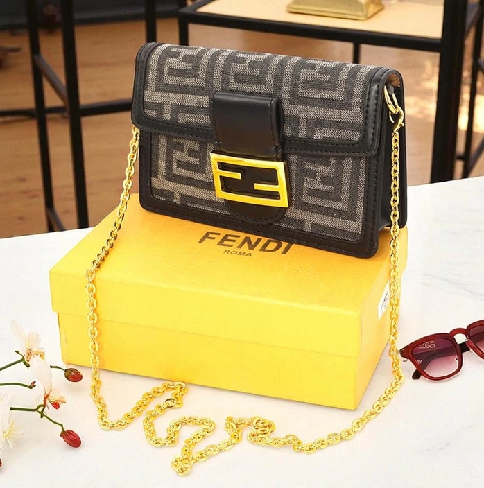 Fendi Handbag740 Pakistan 1765831286 79b04860