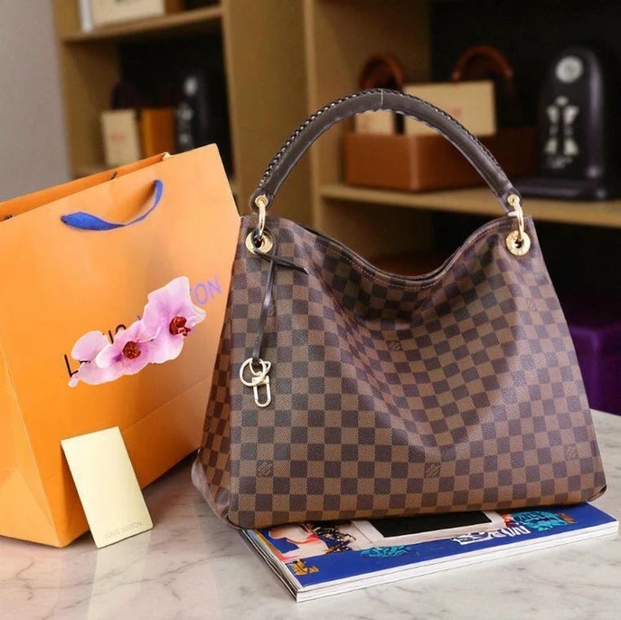 Louis Vuitton Beautiful Handbag663 Pakistan