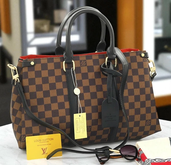 Louis Vuitton Designer Handbag559 Pakistan