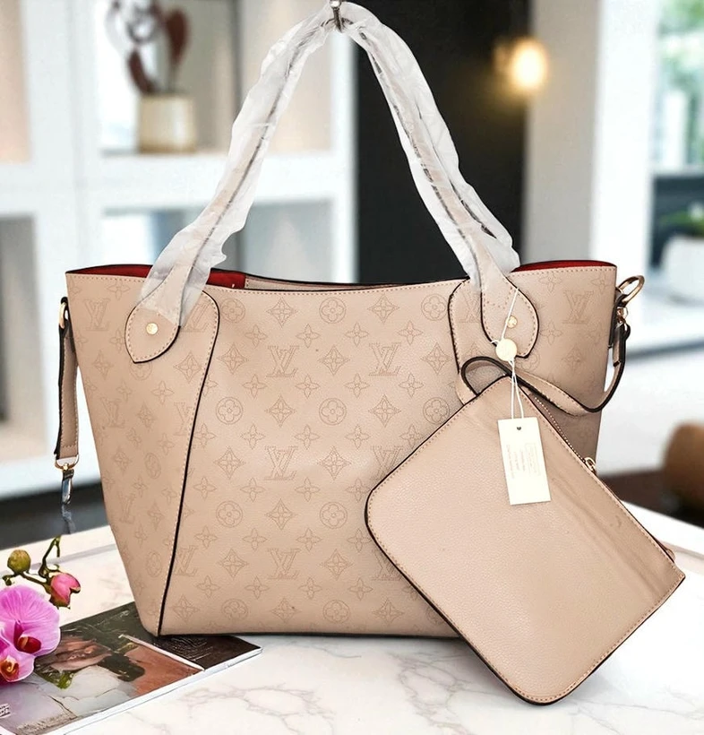 Louis Vuitton Fashion Handbag 2 Pakistan