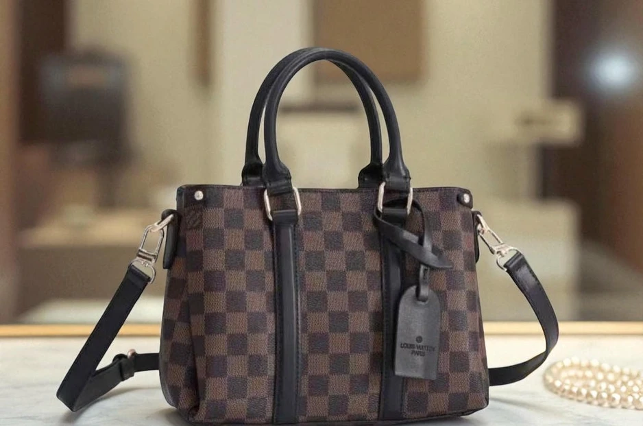 Louis Vuitton Handbag 9289 Pakistan