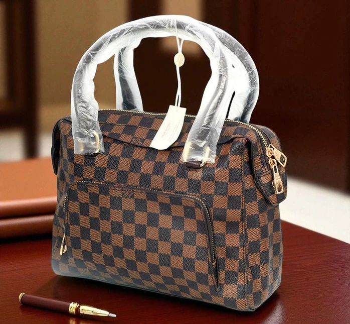 Louis Vuitton Handbag070 Pakistan