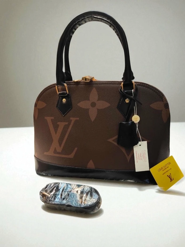 Louis Vuitton Ladies Handbag 2 2 Pakistan