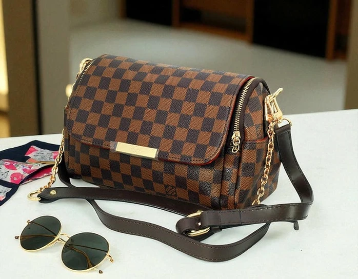 Louis Vuitton Ladies Handbag082 Pakistan