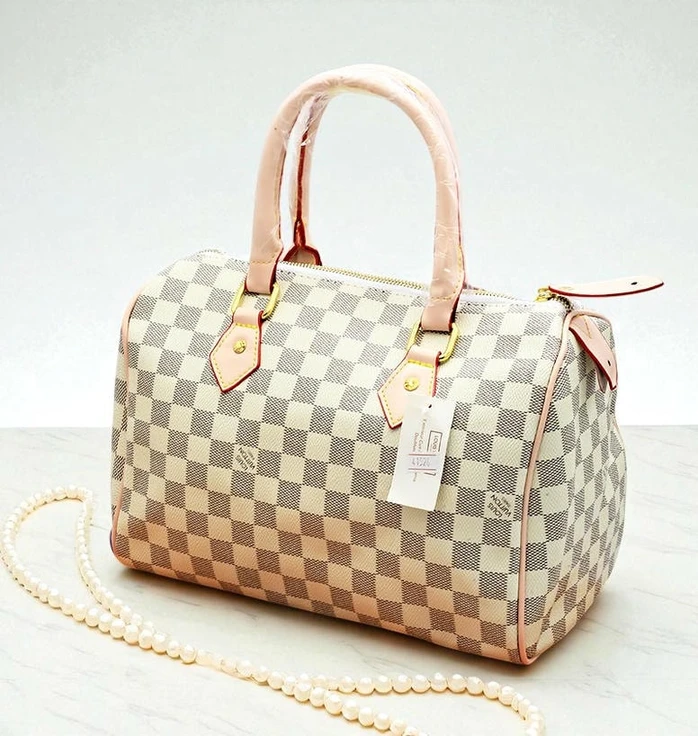 Louis Vuitton Ladies Handbag72 Pakistan