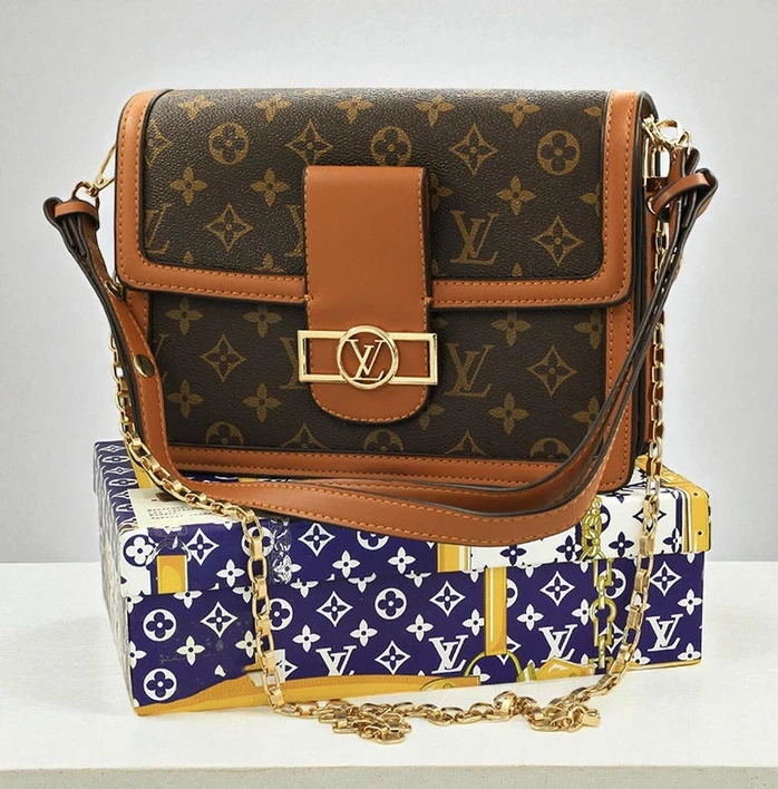Louis Vuitton Womens Handbag589 Pakistan