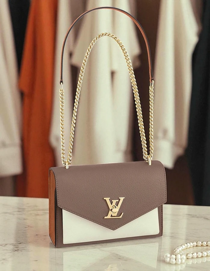Louis Vuitton Womens Handbag703 Pakistan