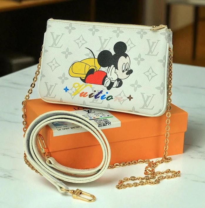 Lv Chain Bags Pakistan