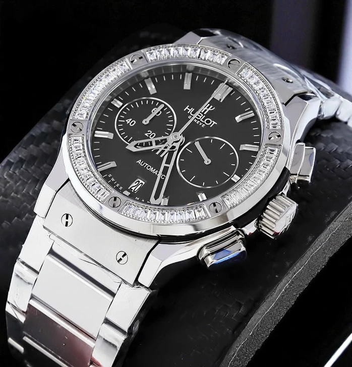 Hublot Men Watch 2 1 1 Pakistan