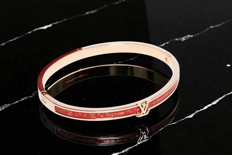 Louis Vuitton Bracelet Pakistan 1765831473 Ba4cc8fd
