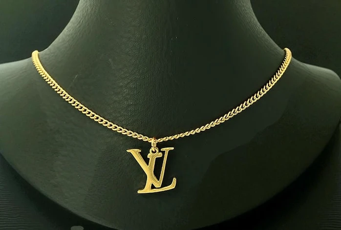 Louis Vuitton Lv Logo Pendant On Chain Necklace508 Pakistan