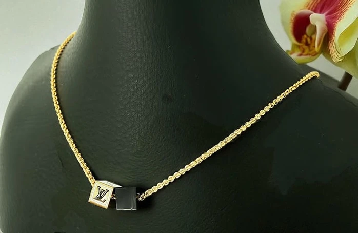 Louis Vuitton Necklace536 Pakistan