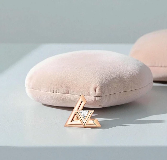 Lv Volt One Stud Pink Gold And Diamond082 Pakistan