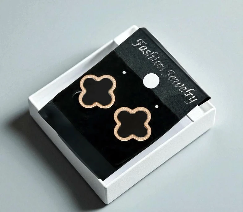 Van Cleef Arpels Earrings195 Pakistan