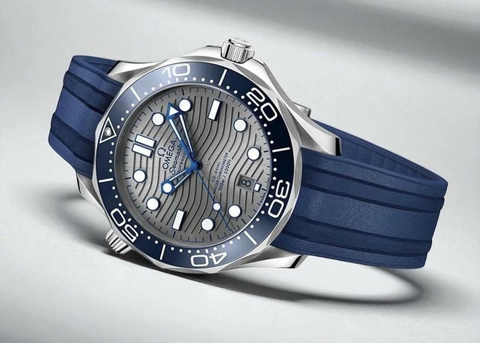 Omega Seamaster Silver Dial Watch Pakistan