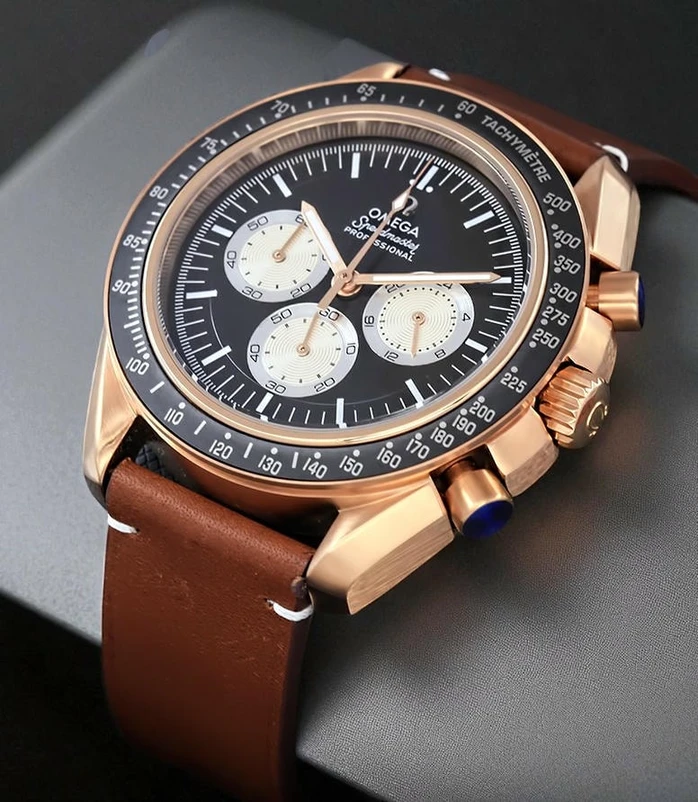 Omega Speedmaster Moon Watch Pakistan
