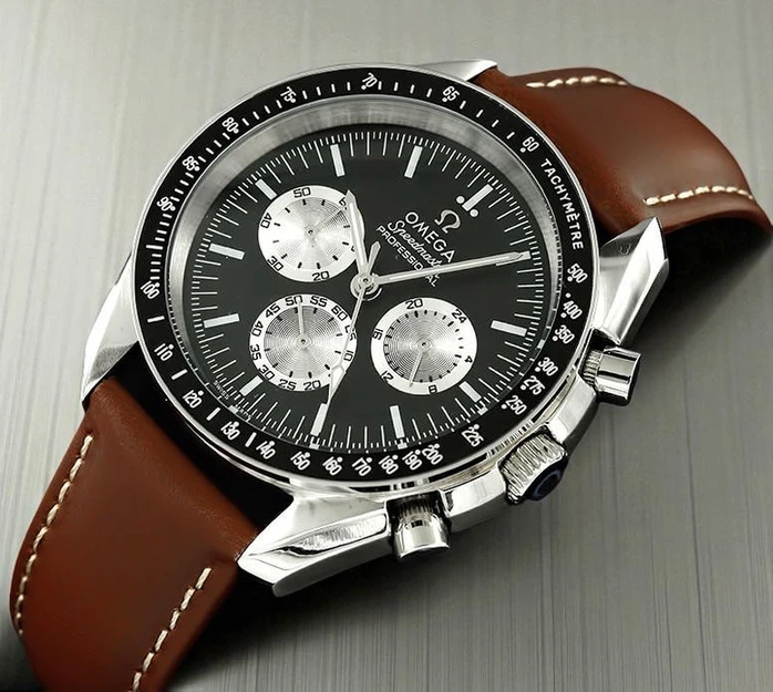 Omega Speedmaster Moonwatch Men Watch 17241 Pakistan