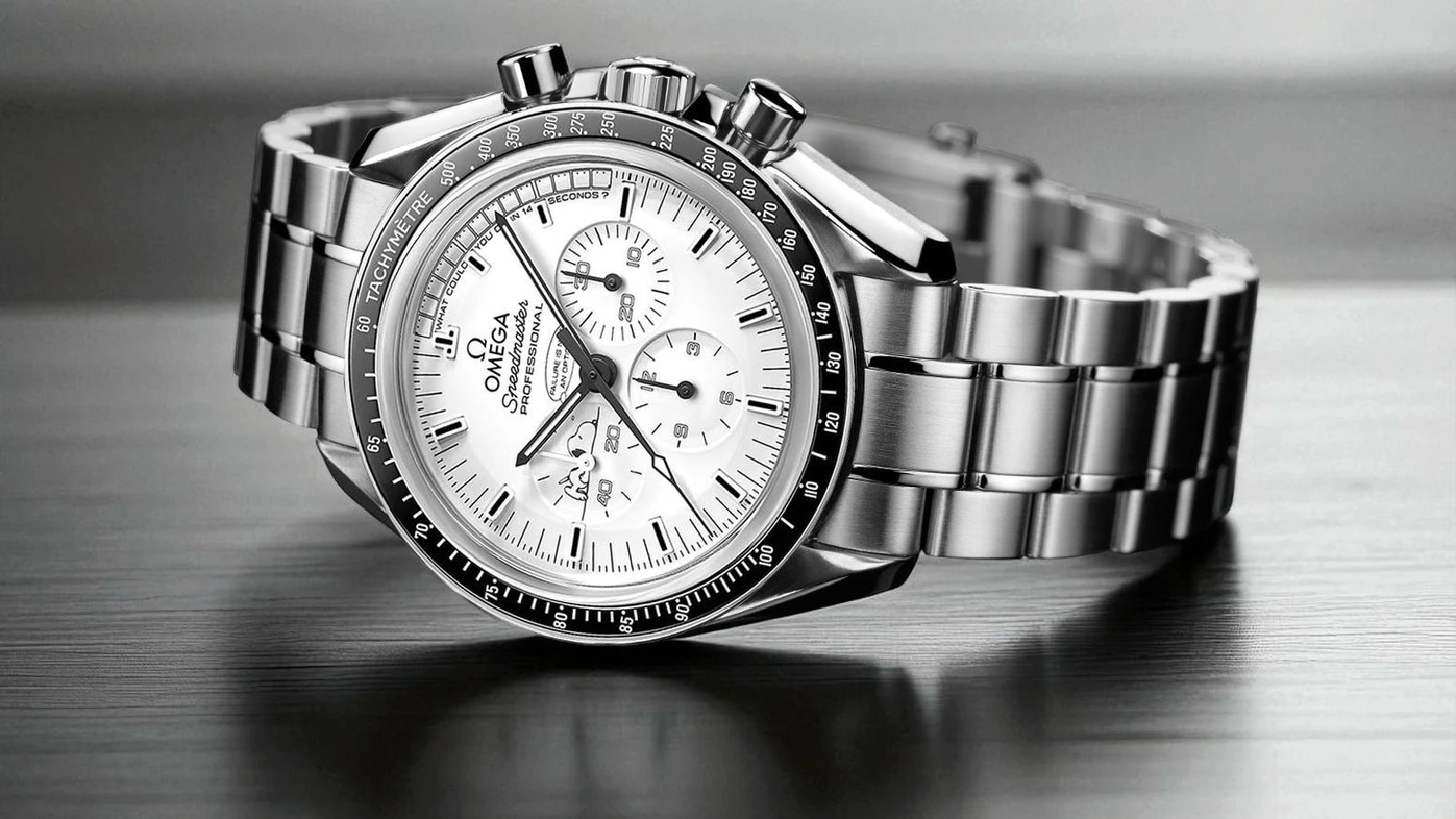 Omega Speedmaster Professional Apollo 13 Silver Snoopy Award White Dial Stainless Steel Case And Bracelet Watch Pakistan