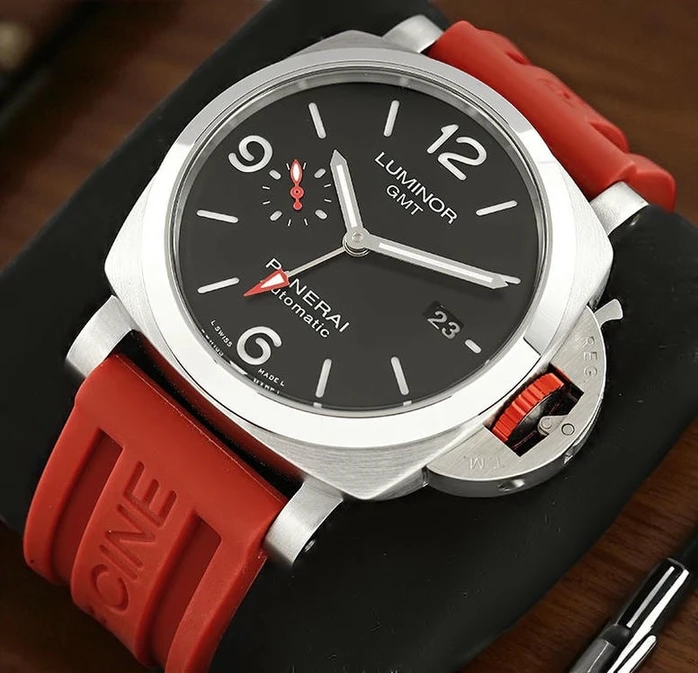 Panerai Luminor Gmt Watch 1 Pakistan 1765831703 76d2ec17