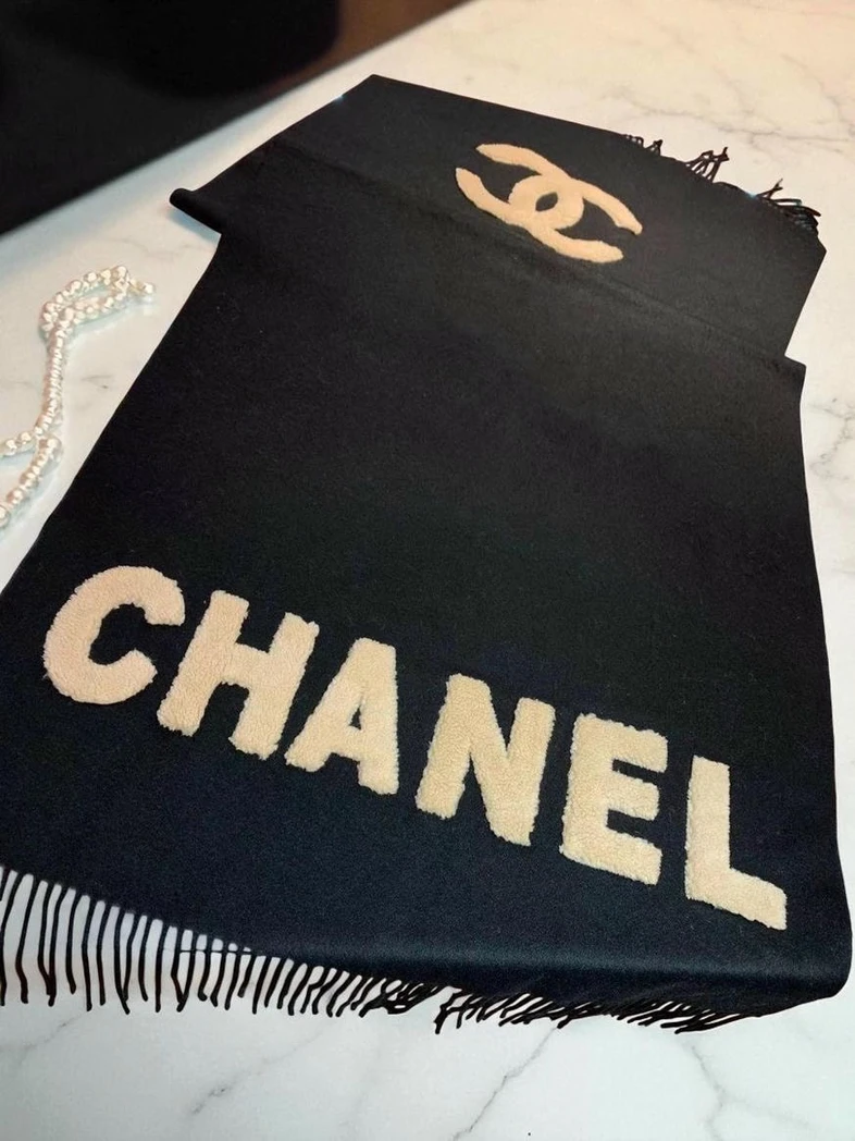Chanel Cashmere Scarf 048 Pakistan
