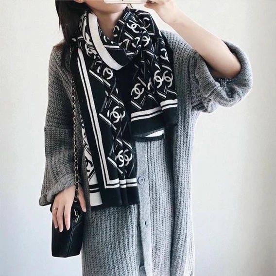 Chanel Women Cashmere Scarf 4 Pakistan 1765831732 D04b5994