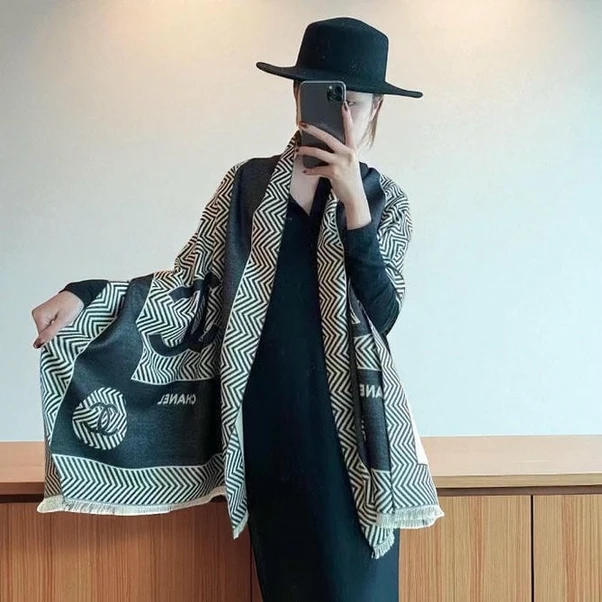 Chanel Women Cashmere Scarf724 Pakistan 1765831731 41bc99a0