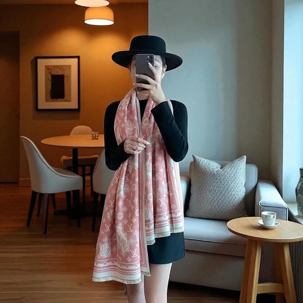 Louis Vuitton Cashmere Scarf 746 Pakistan