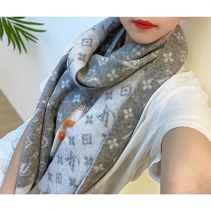 Louis Vuitton Cashmere Scarf 852 Pakistan