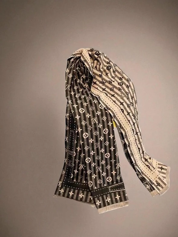 Louis Vuitton Cashmere Scarf 869 Pakistan