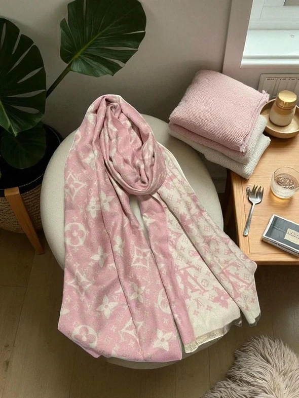 Louis Vuitton Cashmere Scarf 938 Pakistan