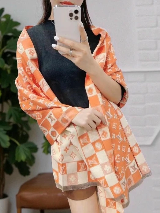 Louis Vuitton Cashmere Scarf778 Pakistan