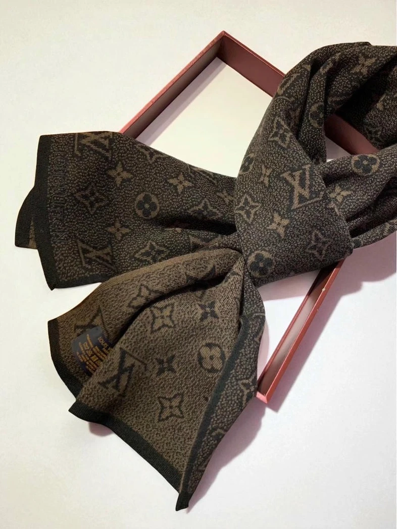 Louis Vuitton Scarves For Women 738 Pakistan