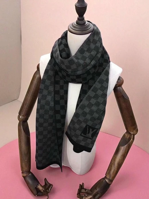Louis Vuitton Women Cashmere Scarf 2 Pakistan