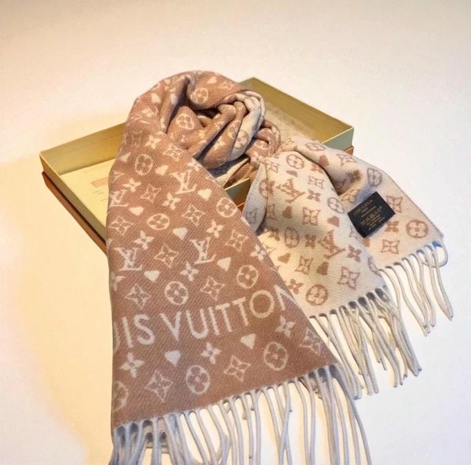 Louis Vuitton Women Cashmere Scarf 92862 Pakistan