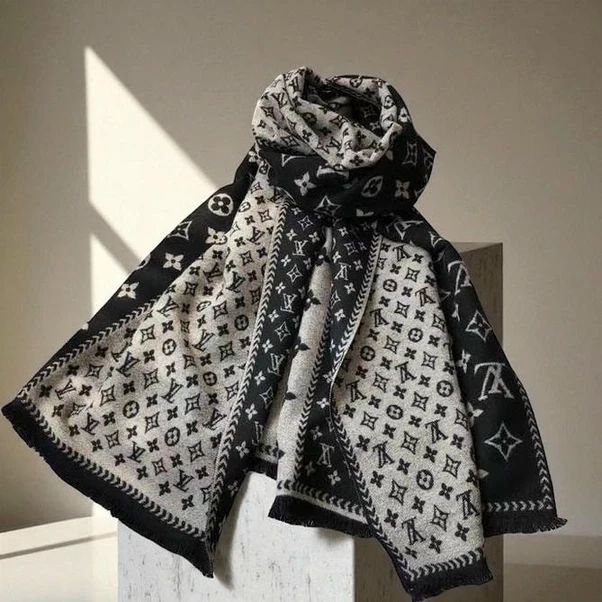 Louis Vuitton Women Cashmere Scarf 92866 Pakistan