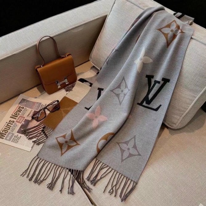 Louis Vuitton Women Cashmere Scarf 92892 Pakistan