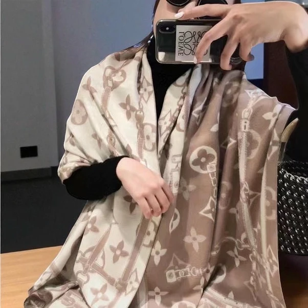 Louis Vuitton Women Cashmere Scarf770 Pakistan
