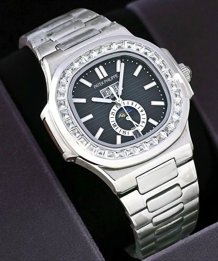 Patek Philippe Nautilus Diamond Bezel Watch 6 Pakistan 1765831827 D488fcbf