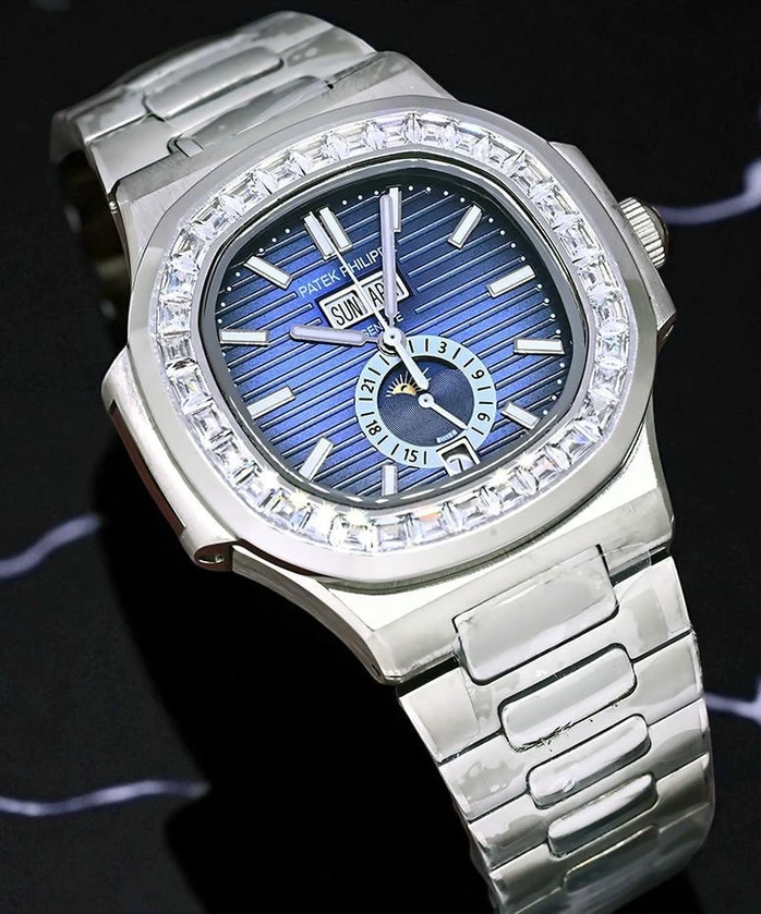 Patek Philippe Nautilus Diamond Bezel Watch 7 Pakistan 1765831827 F234e4a2